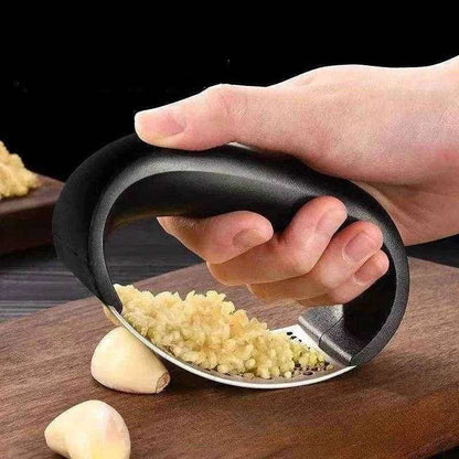 GarlicMaster™ Heavy-Duty Stainless Steel Garlic Crusher - PRO COOK GEAR