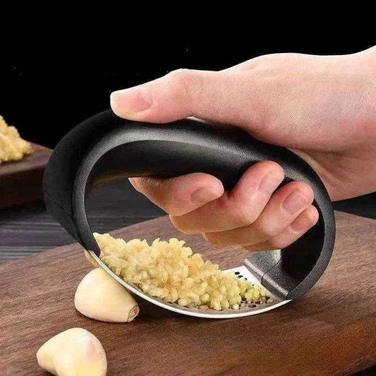 GarlicMaster™ Heavy-Duty Stainless Steel Garlic Crusher - PRO COOK GEAR