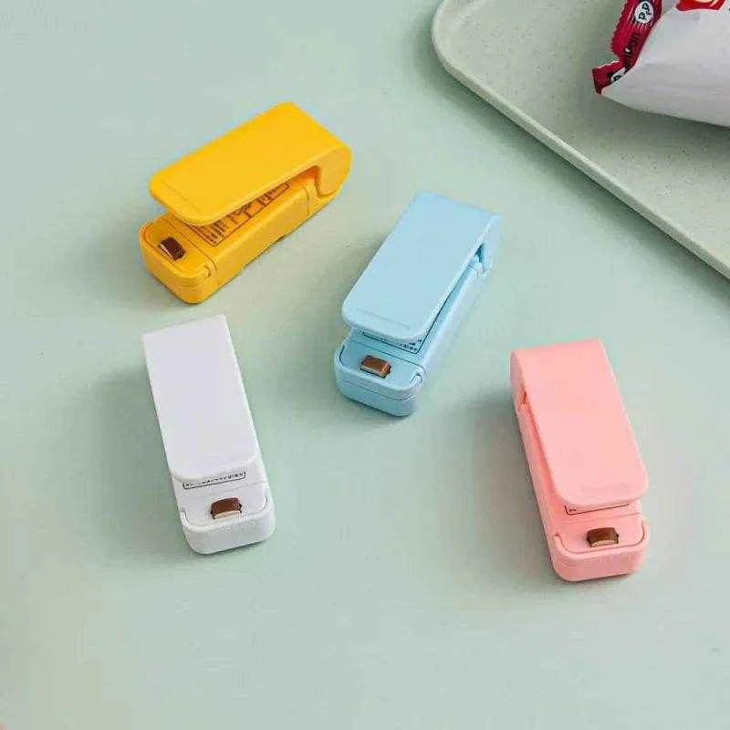 FreshLock™ – Mini Heat Sealer for Plastic Food Bags - PRO COOK GEAR